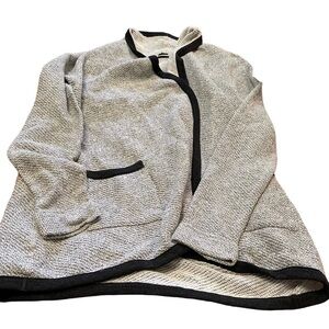 Three Dots Open Front Oversized Knit Cardigan Size Medium
Soft stretchy material